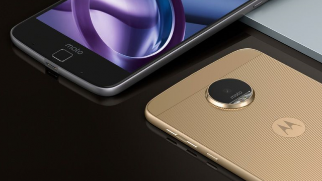 <b>Motorola Moto Z primeşte actualizarea la Android 7.0 Nougat în India, la 2 zile după ce a sosit în Canada</b>Iată că Motorola se mișcă destul de rapid în a distribui actualizarea la Android 7.0 Nougat pentru smartphone-ul Moto Z, update care la doar două zile după ce sosea în Canada, ajunge să fie disponibil și pentru telefoanele comercializate în India