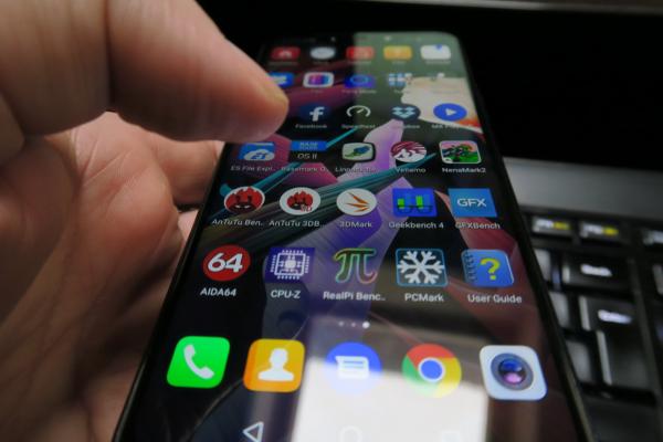 Huawei Mate 20 Lite: Benchmark-uri la înălţime, bate telefoane cu procesor Snapdragon 636, 660 chiar