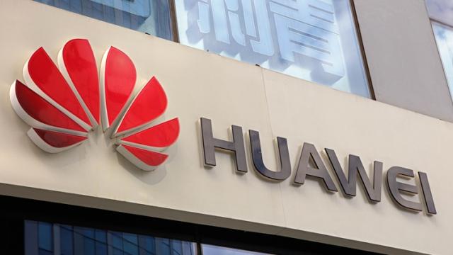 <b>Încep arestările Huawei şi în Europa; Un angajat al filialei din Polonia ar putea primi 10 ani de închisoare</b>După arestarea unui oficial important Huawei în Canada, compania are noi probleme legale, un angajat din Polonia fiind arestat la rândul său. Dacă este condamnat, acesta ar putea primi până la 10 ani de închisoare.
