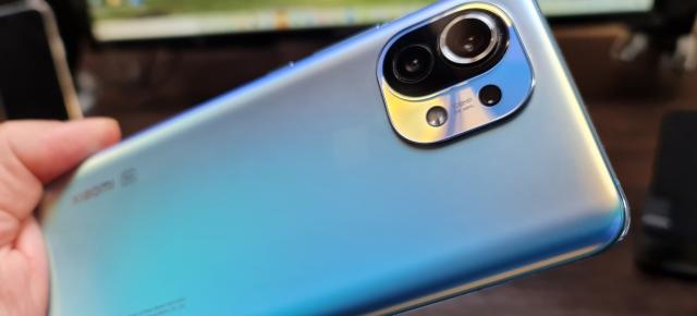 Xiaomi Mi 11: Hardware cu Snapdragon 888 inaugural, ecran superior