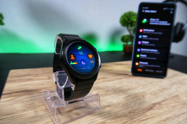 Samsung livrează un nou update pe Galaxy Watch 3, menit să îmbunătățească monitorizarea SpO2