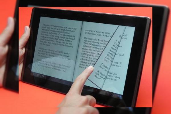 Review ASUS Eee Pad Transformer - hitul internațional se afirmă pe masa noastră de teste (Video)