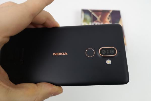 Nokia 7 Plus Unboxing: medalia de bronz nu a arătat niciodată mai bine (Video)