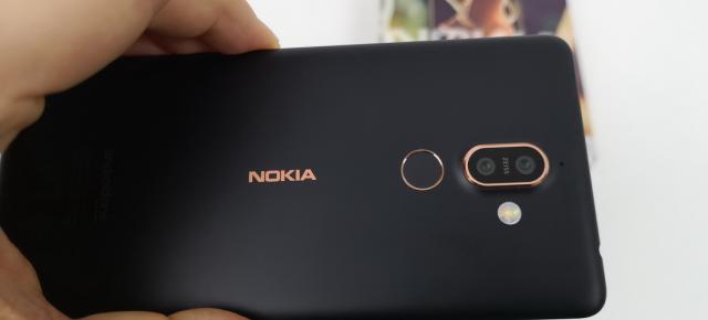 Nokia 7 Plus Unboxing: medalia de bronz nu a arătat niciodată mai bine (Video)