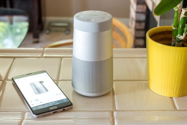 Turul Magazinelor #321: Boxă premium Bose, televizor cu WiFi la sub 800 lei, Nokia 8 la super preţ
