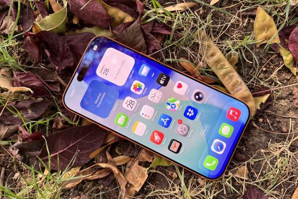 iOS 26.0.1 vine să rezolve câteva dintre problemele întâmpinate de utilizatorii iPhone Air și iPhone 17 Pro; Ce aduce nou?