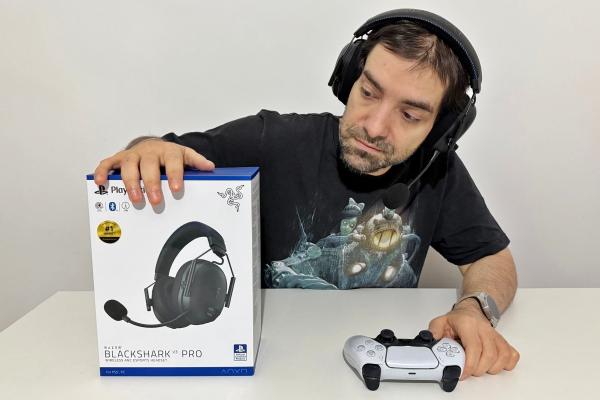 Căștile Razer Black Shark V3 Pro au schimbat modul în care fac streaming de jocuri (Video)