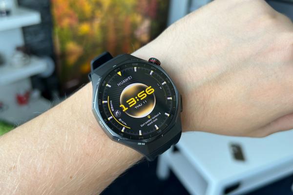 Colecția de watchface-uri din HUAWEI Health depășește pragul de 100.000; Tu ce watchface ai pe ceasul HUAWEI? 