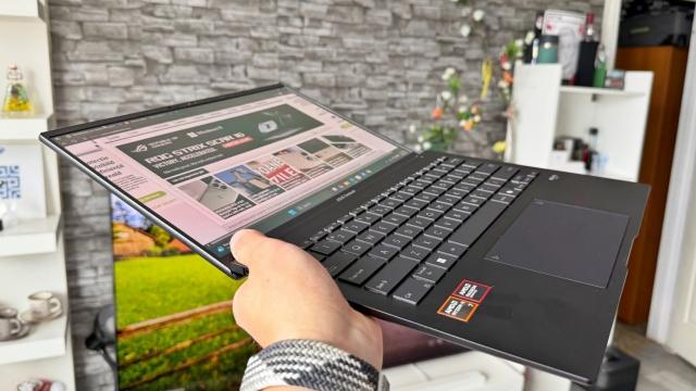 <b>RESIGILATUL ZILEI #110: ASUS Zenbook 14 - Laptop premium cu procesor AMD Ryzen AI & ecran OLED 3K la 120 Hz pentru performanță completă</b>Suntem la episodul #110 din seria „RESIGILATUL ZILEI”, unde descoperim acele produse care oferă surprinzător de mult pentru prețul cerut — mai ales când varianta resigilată vine cu tot ce ai nevoie. Azi vorbim despre un laptop ultraportabil premium