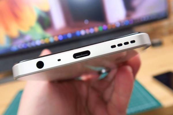 realme 10 4G: Baterie ca de obicei, de top 10, specifică realme