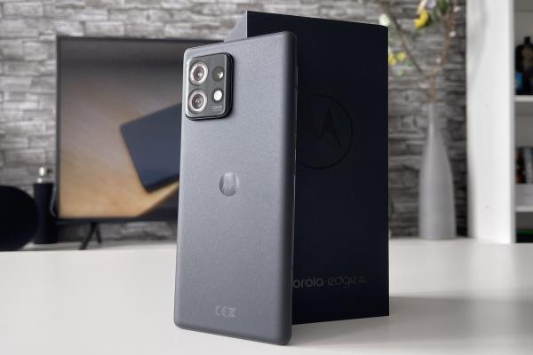 Motorola Edge 40 Pro - Unboxing