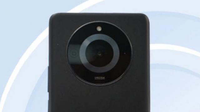 <b>realme 11 Pro certificat de TENAA: vine cu un design complet nou pentru cameră</b>De abia ne-am obişnuit cu prezenţa lui realme 10 pe plan local şi iată că discutăm despre deja despre realme 11 Pro, care tocmai a primit certificarea TENAA. Acesta a apărut în China cu numele de cod "RMX3770"

