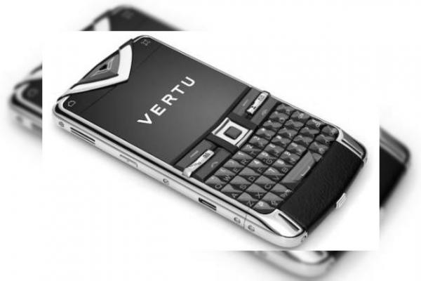 Vertu Constellation Quest - eleganta intalneste smartphone-ul