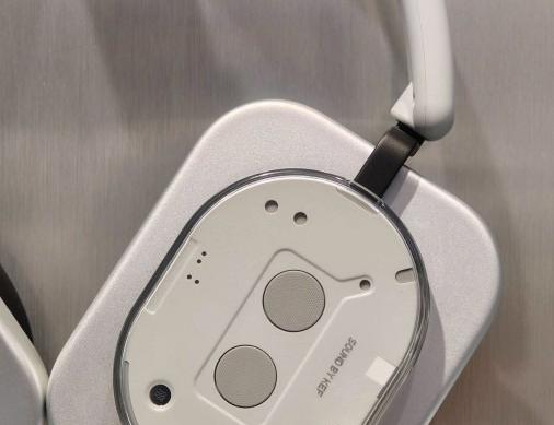 Nothing Headphones (1) - Fotografii (Leak): download (15).jpg