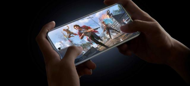 Realme 15 Lite pregătit pentru lansare; Primele informații sugerează trei configurații și culori îndrăznețe