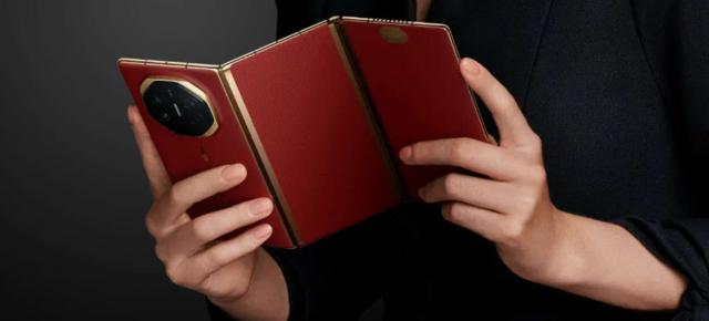 Huawei Mate XT 2 va sosi cu sticlă de protecție UFG și Kirin 9020