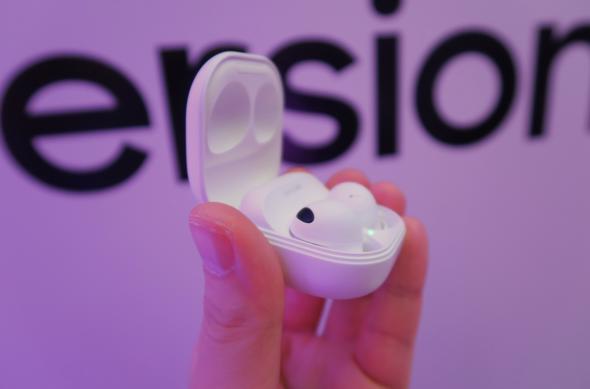 Samsung Galaxy Buds2 Pro, galerie foto produs: Samsung-Galaxy-Buds2-Pro_013.JPG