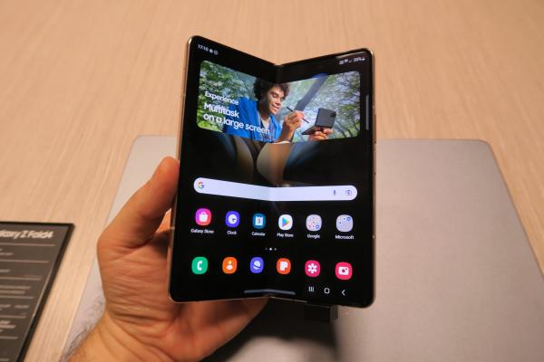 Samsung Galaxy Z Fold4 Hands-on: Multitasking dus la nivelul următor plus upgrade mult așteptat pentru cameră 