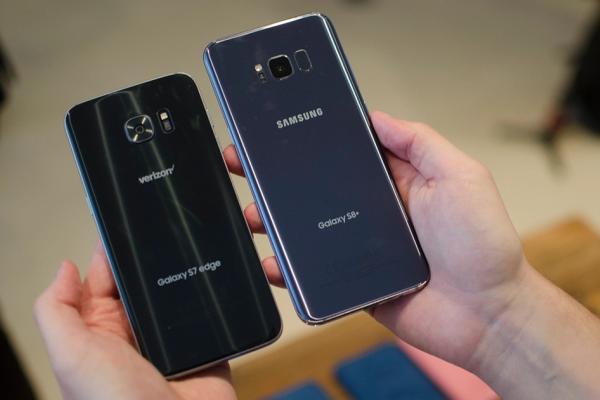 După mai bine de 5 ani de la debut Samsung oferă o actualizare pentru smartphone-urile Galaxy S7 și Galaxy S8