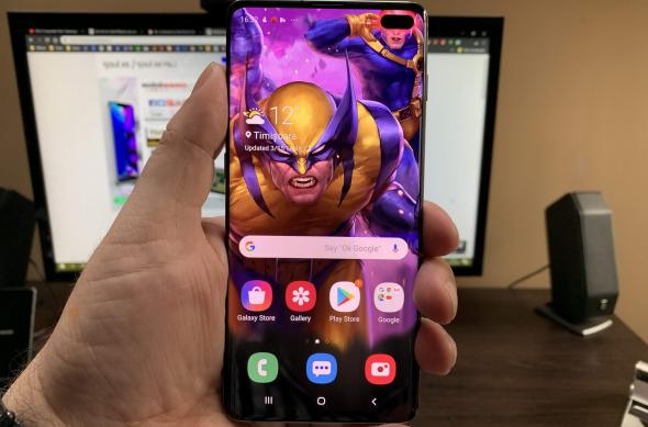 Samsung Galaxy S10+ wallpaper cu decupaj potrivit cu camera selfie: IMG_4053.jpg