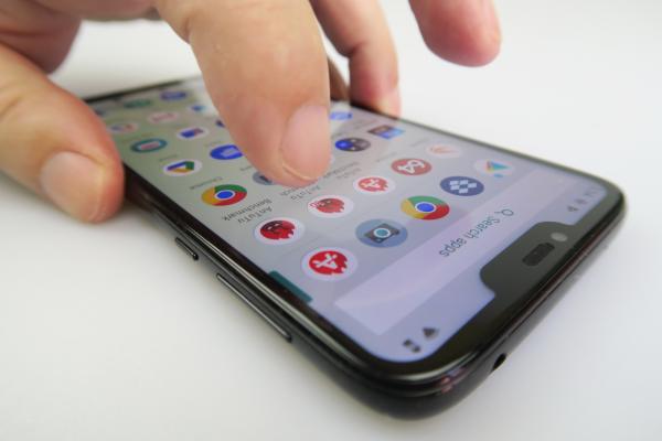 Motorola Moto G7 Power: Benchmark-uri apropiate de Xiaomi Mi A2 şi Xperia XA2