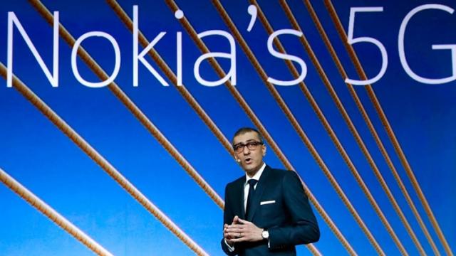 <b>Nokia profită de situația problematică a celor de la Huawei; Afirmă că i-au depășit pe chinezi la numărul de contracte 5G obținute</b>Problemele Huawei nu se opresc doar la interdicțiile ce privesc Android-ul Google ci și la decizia numeroaselor națiuni de a nu mai colabora cu firma chineză în dezvoltarea de rețele 5G. Multe țări au ales să pună capăt colaborării 