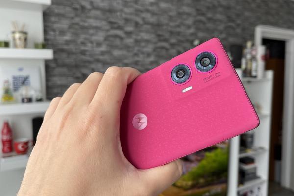 Motorola Edge 50 Fusion: O cameră duală mai lite, cu rezultate bune la macro, portrait
