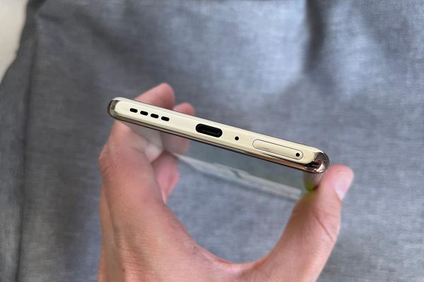 Infinix Note 40 Pro 4G: Acustică stereo cu tărie, acompaniată de tehnologia JBL