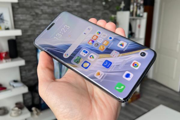 HONOR Magic6 Pro: Benchmark-uri de top 3, bătaie mare cu alte telefoane cu Snapdragon 8 Gen 3