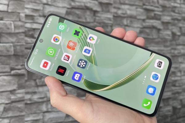 Huawei nova 12 SE: Benchmark-uri modeste, dar performanţă OK în viaţa de zi cu zi