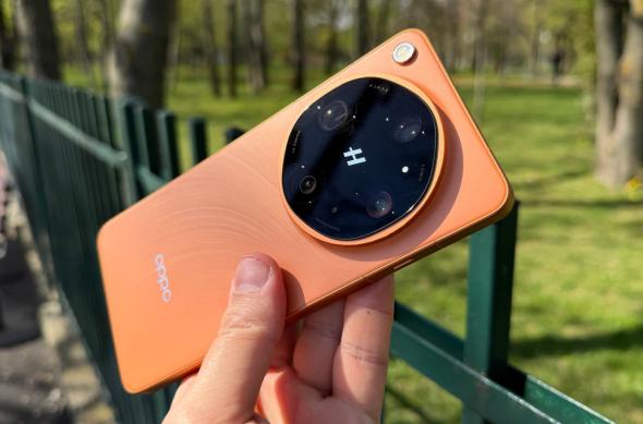 OPPO Find X9 Ultra - Galerie foto Mobilissimo.ro: OPPO-Find-X9-Ultra-Design_ (28).jpg