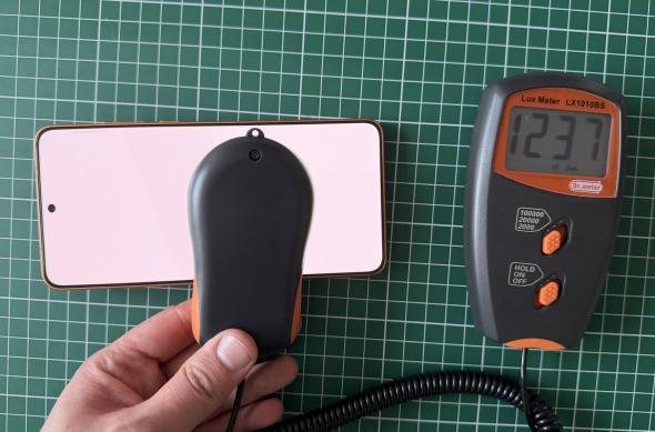 Luminozitate display - OPPO Find X9 Ultra: Photo 15-04-2026, 16 07 14.jpg