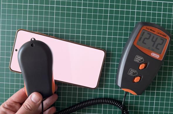 Luminozitate display - OPPO Find X9 Ultra: Photo 15-04-2026, 16 07 12.jpg