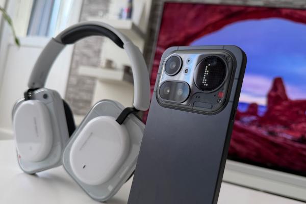 Nothing Headphone (a) - Design (2)