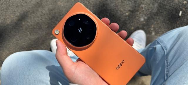 OPPO Find X9 Ultra: Design premium all-around, cu accent pe camera foto impunătoare din spate