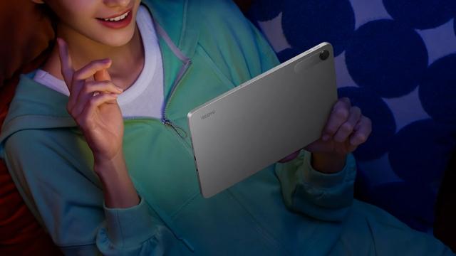 <b>Xiaomi lansează Redmi Pad 2 SE 4G cu Snapdragon 6s Gen 2 și baterie mare</b>Redmi Pad 2 SE 4G este una dintre cele mai noi tablete lansate de Xiaomi, poziționată ca o opțiune accesibilă, dar echilibrată pentru utilizatorii care vor conectivitate mobilă și performanță decentă la un preț competitiv. Dispozitivul iese în evidență 