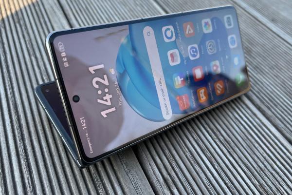 HUAWEI Mate X6: Procesorul Kirin 9020 are un boost de performanță și se apropie încet dar sigur de rivali