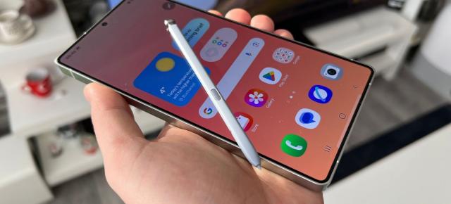 Care e treaba de fapt cu stylus-ul de pe Galaxy S25 Ultra? Ce funcţii pierdem, merg stylus-urile vechi? Apare o petiţie din partea fanilor