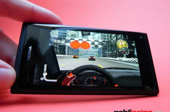 Nokia N9 review - design superb, OS original și un potențial foarte mare (Video): nokia_n9_review_mobilissimo_36.jpg