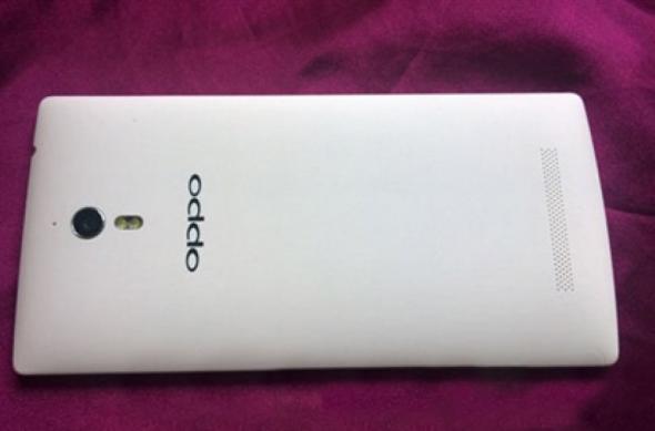 O serie de fotografii live cu Oppo Find 7 Își fac apariția pe web cu doar câteva zile Înainte de lansarea oficială: f421af6b1c80ba20.jpg