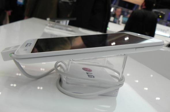 MWC 2014: LG L90 hands on preview - un telefon low end cu KitKat și construcție solidă (Video): dscn4615jpg.jpg