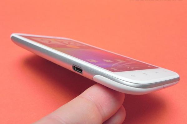 Review HTC Sensation XL - un HTC Titan cu Android și poate chiar mai puțin de atât (Video)