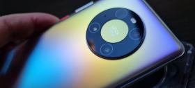 Huawei Mate 40 Pro: Design care ţi se imprima pe retină, cu camera Space Ring