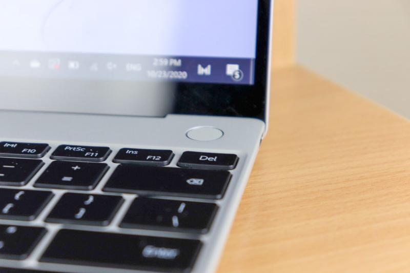 Huawei MateBook X 2020 - Fotografii review: Huawei-MateBook-X-2020_012.jpg