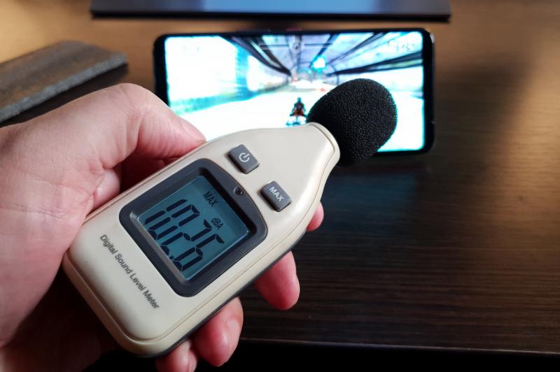 Putere volum ASUS ROG Phone 3: ROG-Phone-3_087.jpg