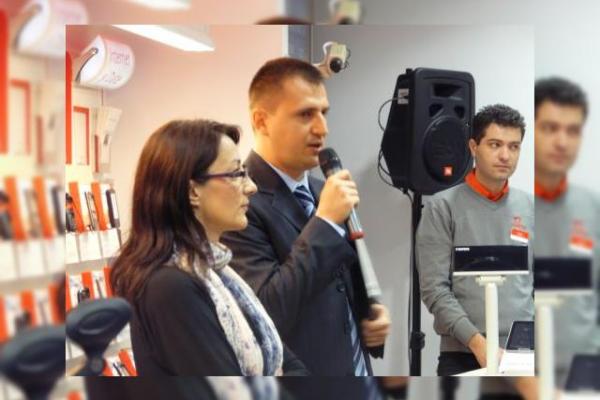 Samsung Galaxy Tab 10.1v acum la Vodafone România - iată cronica evenimentului de lansare de la Magazinul Cocor (Video)