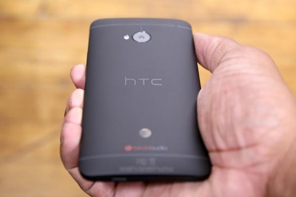 HTC One (M7), telefonul anului 2013 pe Mobilissimo încă mai poate fi adăugat la colecția personală; Îl vinde Germanos