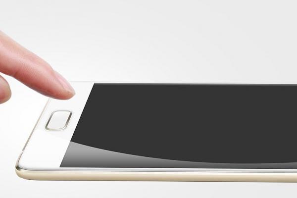 Lenovo prezintă smartphone-ul ZUK Z2 Pro; vine cu 6 GB RAM și procesor Snapdragon 820