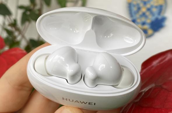 Huawei FreeBuds 4i - unboxing: Photo 20.04.2021, 16 49 28.jpg