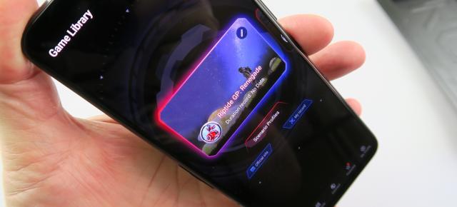 ASUS ROG Phone 5 Pro: Un nou campion în benchmark-uri, dar cu temperaturi pe măsura acestui titlu